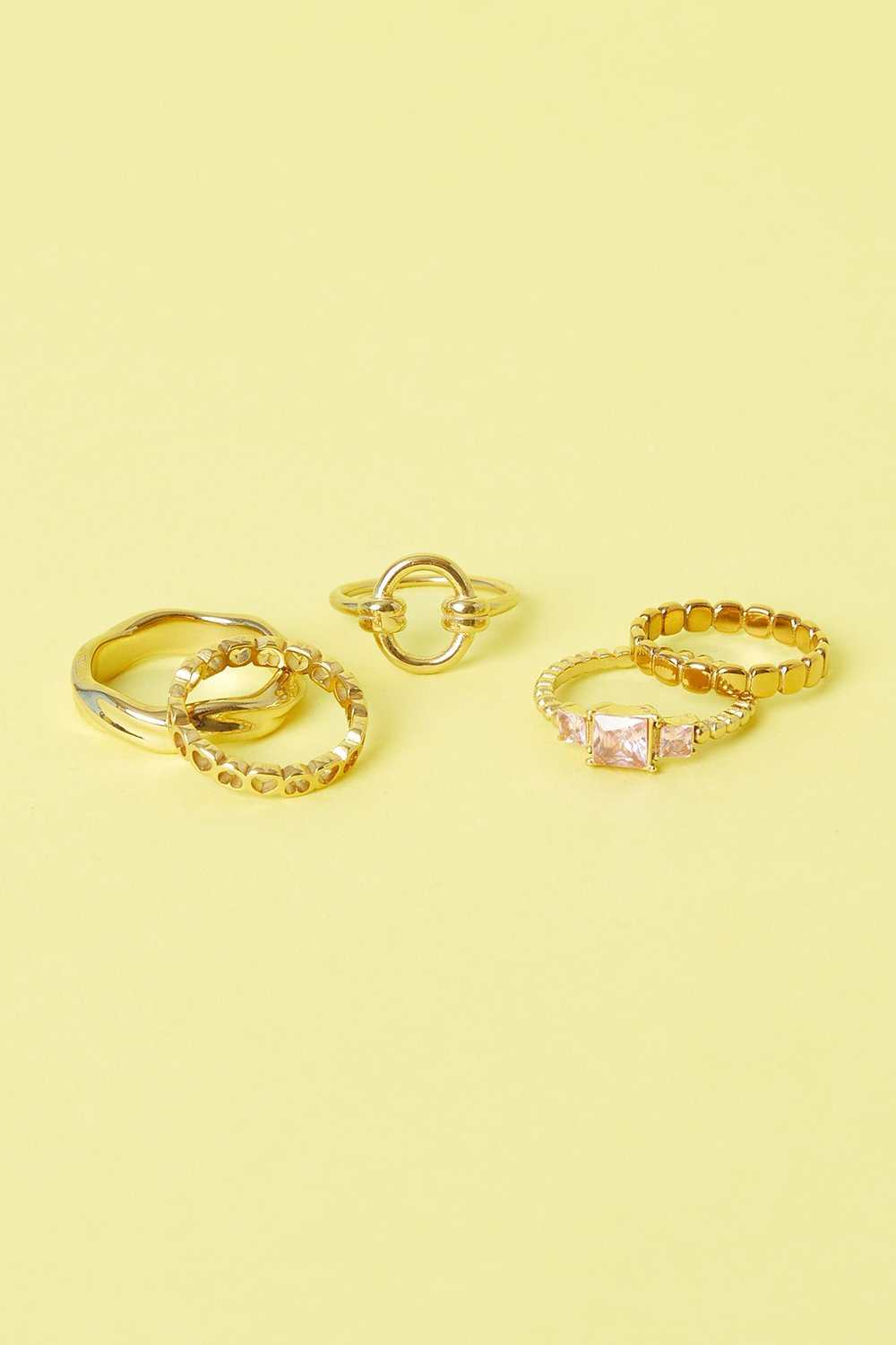 Minimalistischer Ring mit Kreis h5Bild2