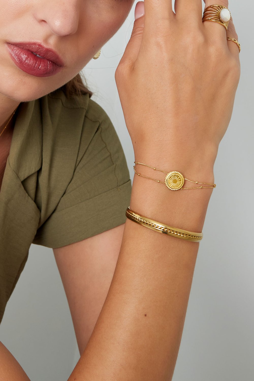 Doppelgliedarmband mit Münze – Goldfarbe - Goldfarbefarbe Bild4