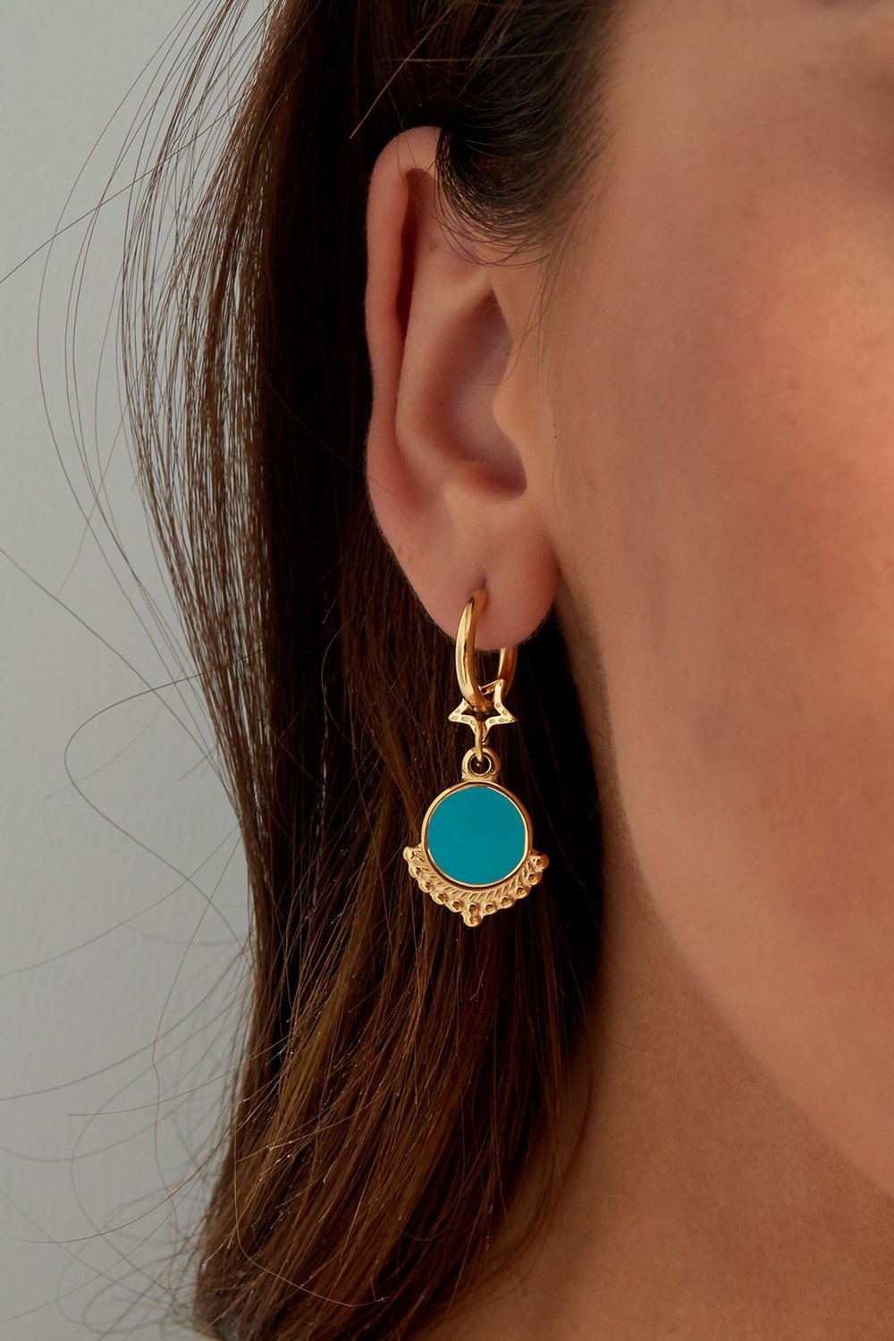 oorbel met ster en bedel blauw Afbeelding3