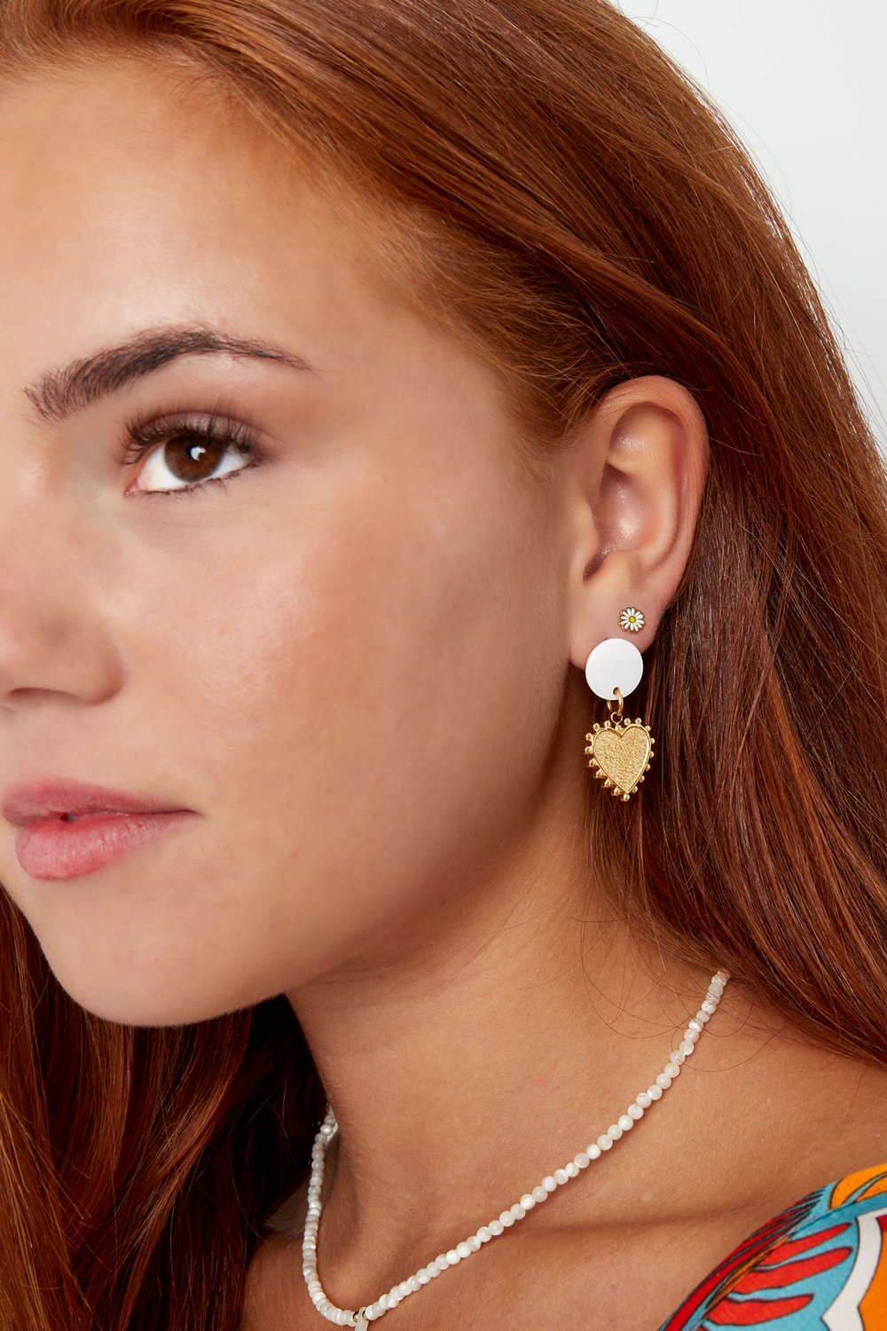earring shell with heart detail h5Picture4