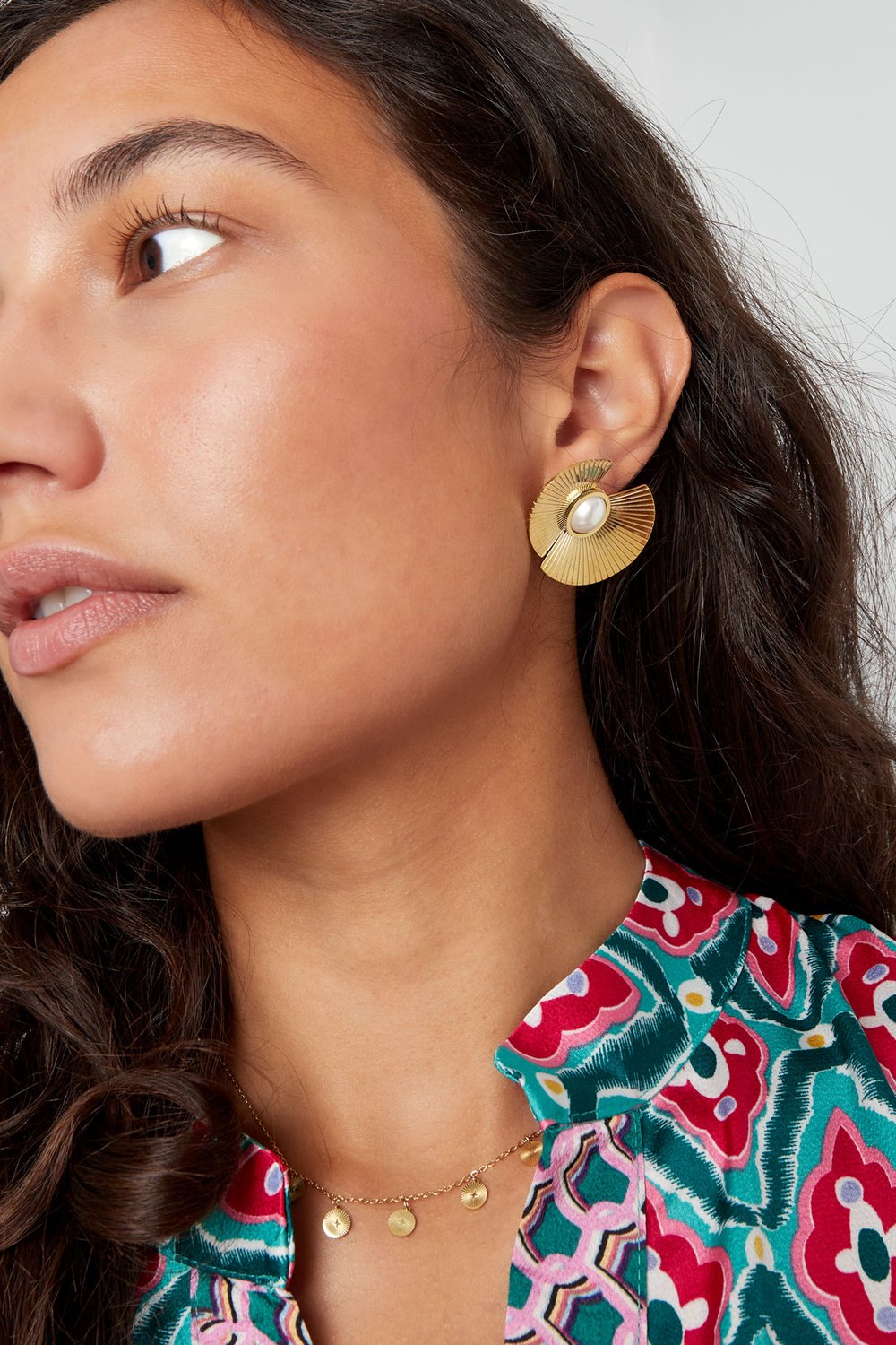 orecchini semicerchi con perla h5Immagine3