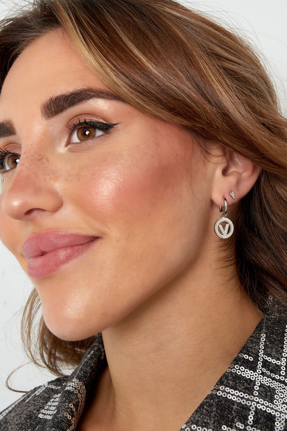 Earrings round V - Silver Color color h5Picture2