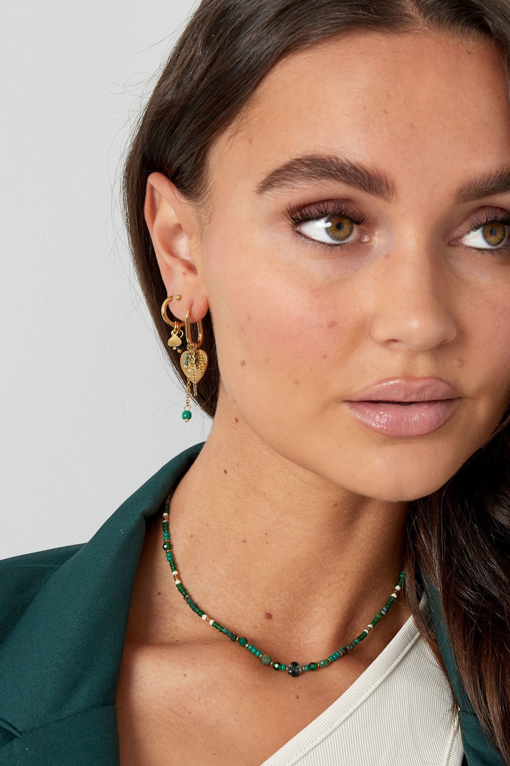 earrings natural stone with poker detail Picture2