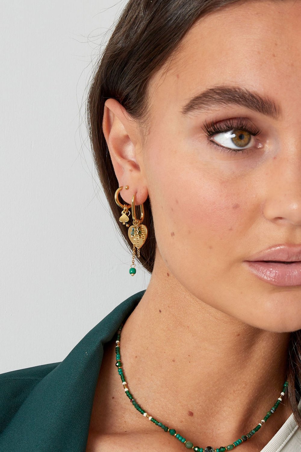 earrings natural stone with poker detail Picture4