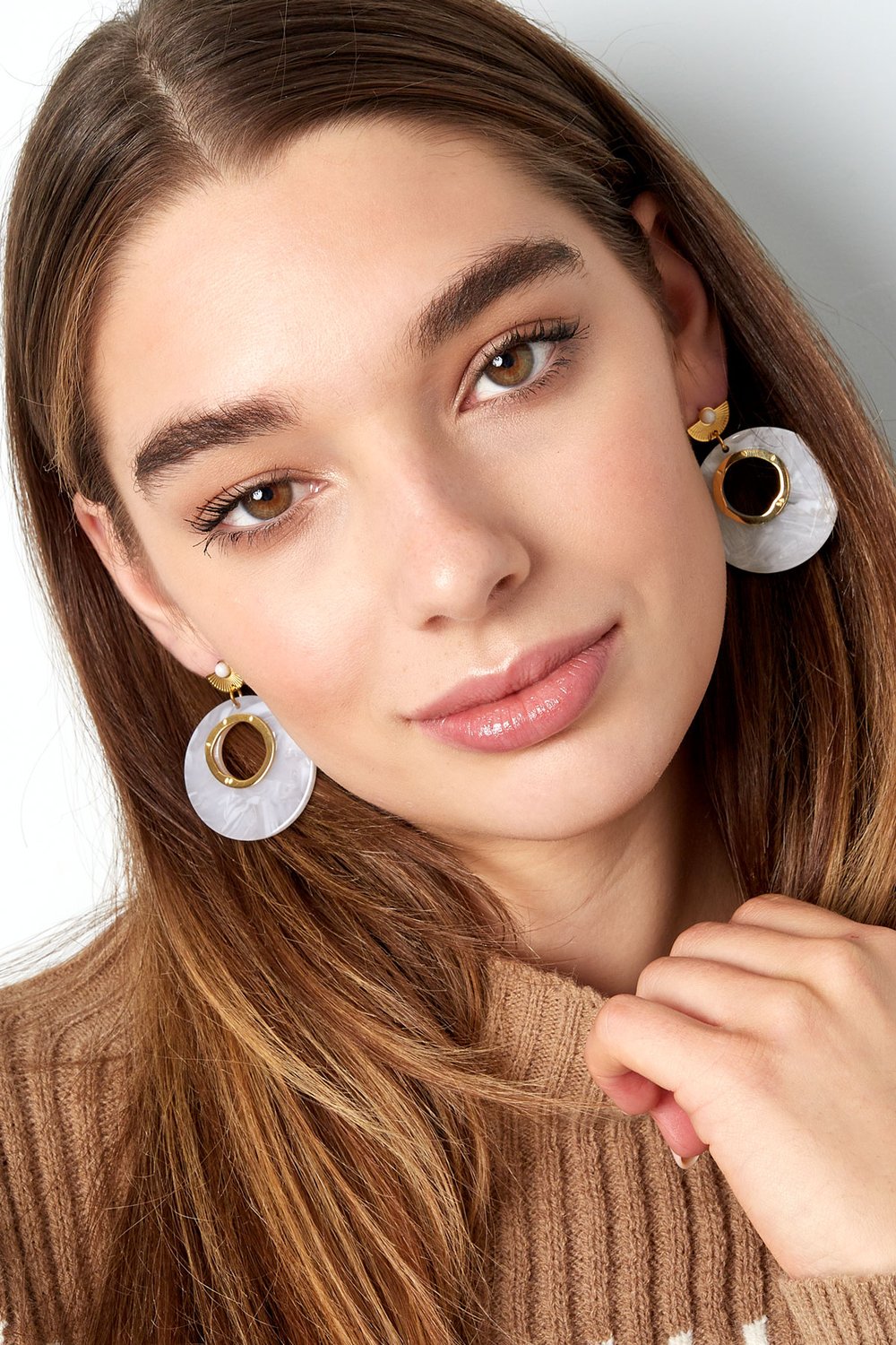 Earrings around white details - Gold color/white Picture4