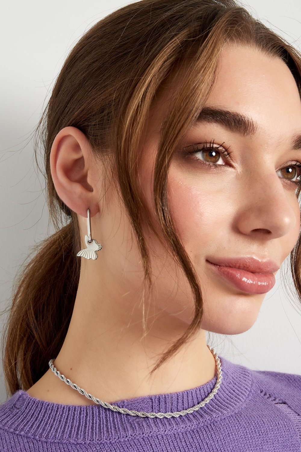 elongated earrings with butterfly h5Picture4