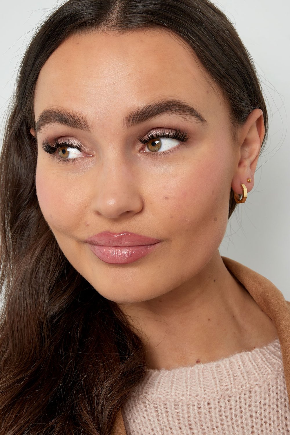 classic round earrings small h5Picture4