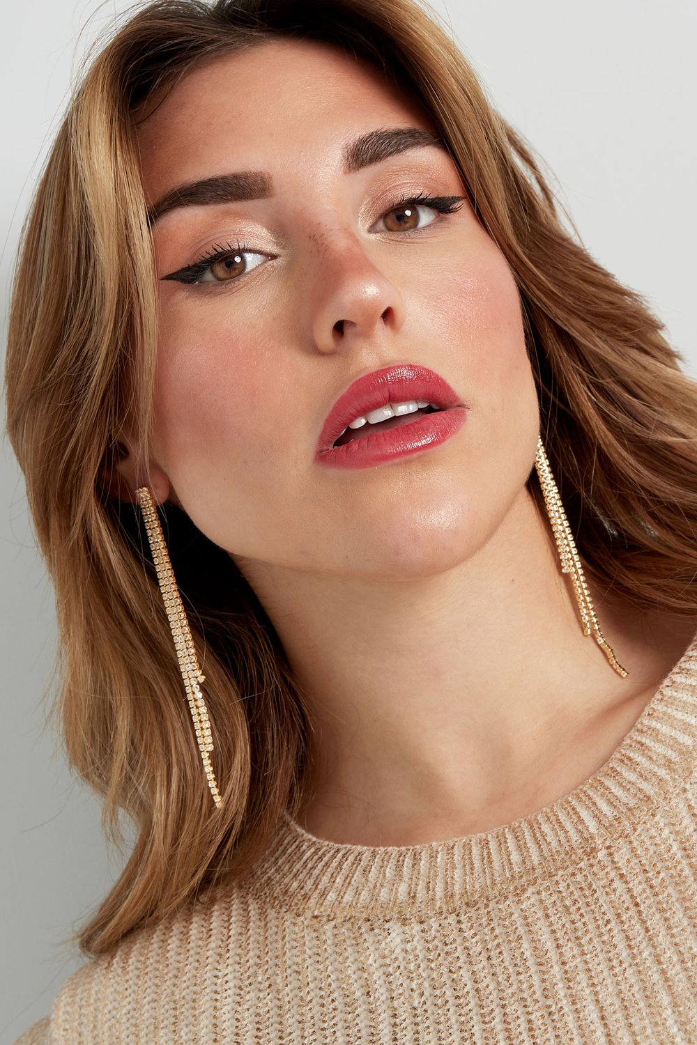 Ohrringe glitzerndes Glamour-Goldfarbe – Zirkon-Kupfer h5Bild2