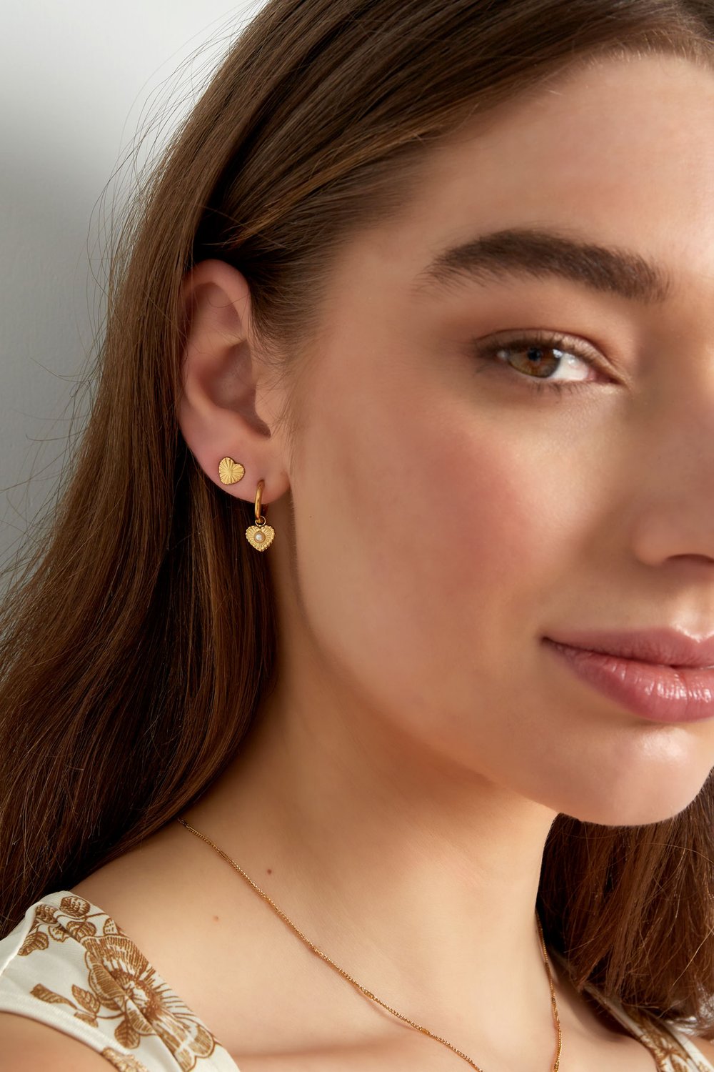heart shaped earrings with pattern Picture2