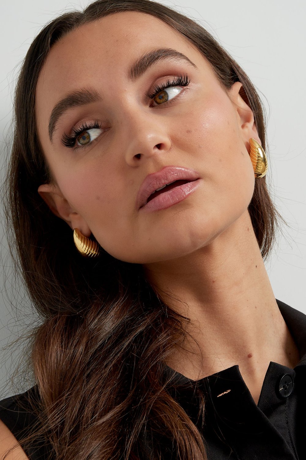 Orecchini strutturati a goccia - yehwang h5Immagine2