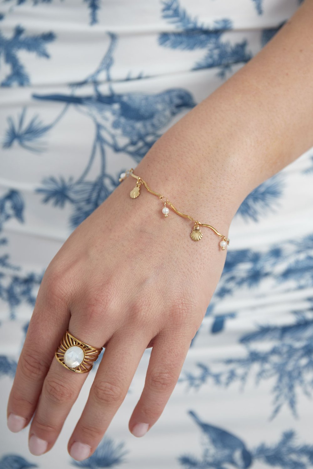 amrband beach waves h5Picture2