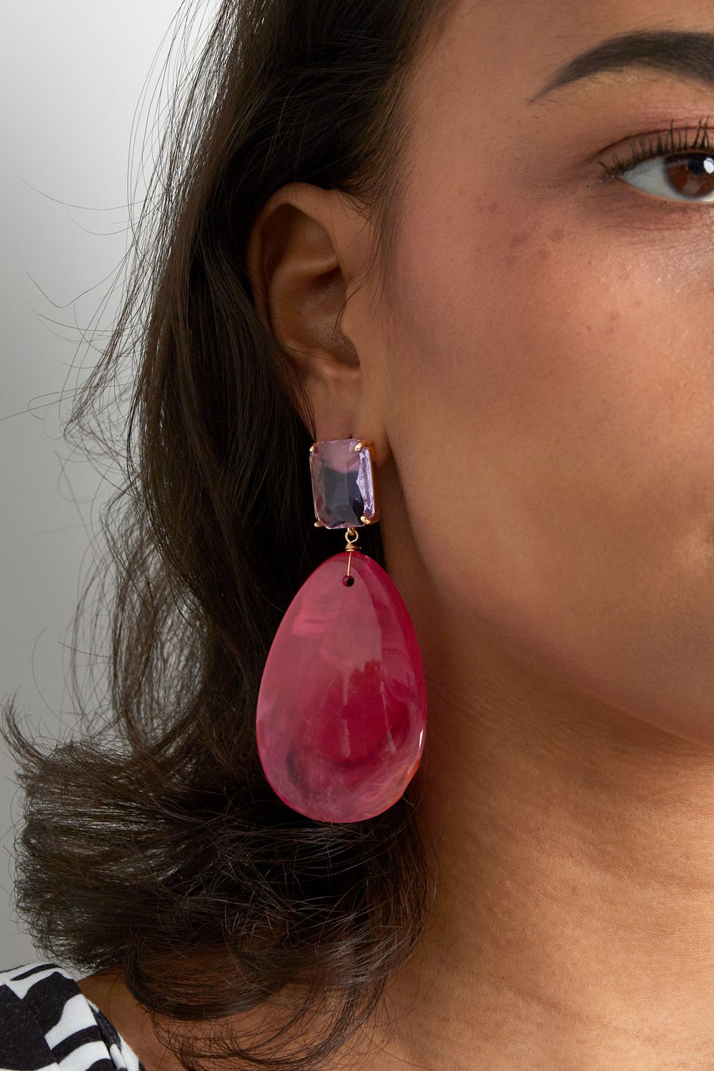 glass earrings with oval stone Picture3