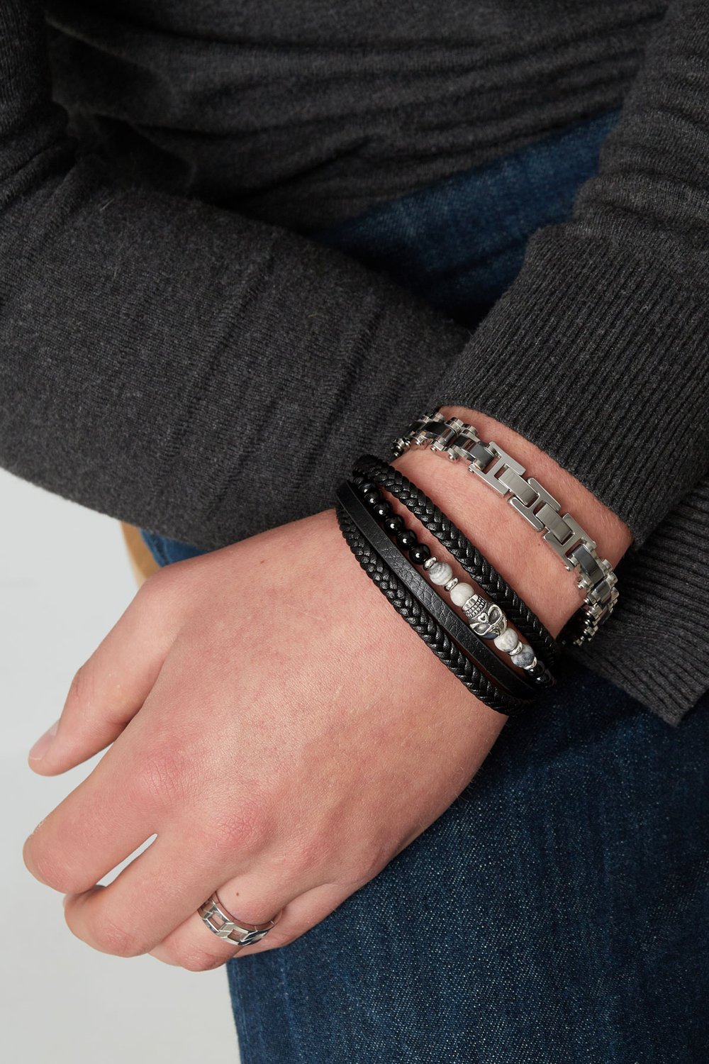 Pulsera doble para hombre trenzada con cuentas y dije de calavera - marrón/negro h5Imagen2