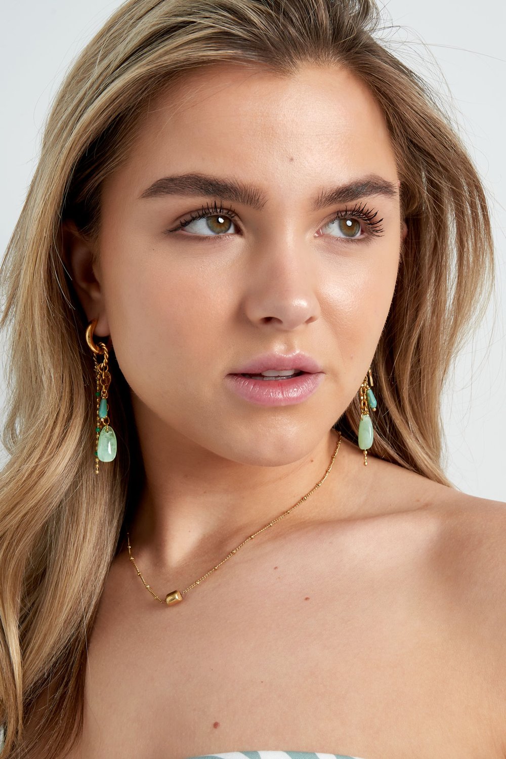 Pink love earrings - pink/Gold color  Picture2