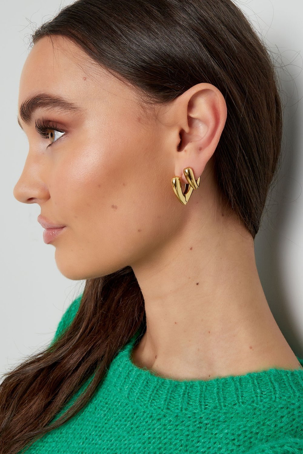v-shape earrings h5Picture2