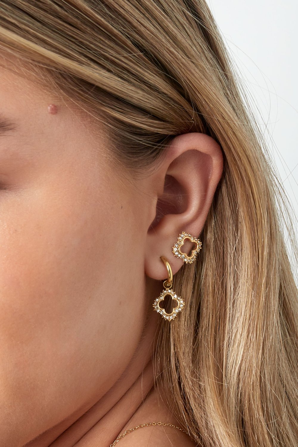 lucky diamond earrings h5Picture3