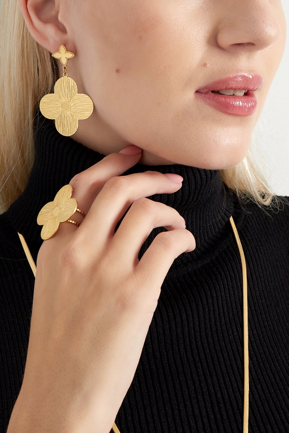 earrings clover class h5Picture2