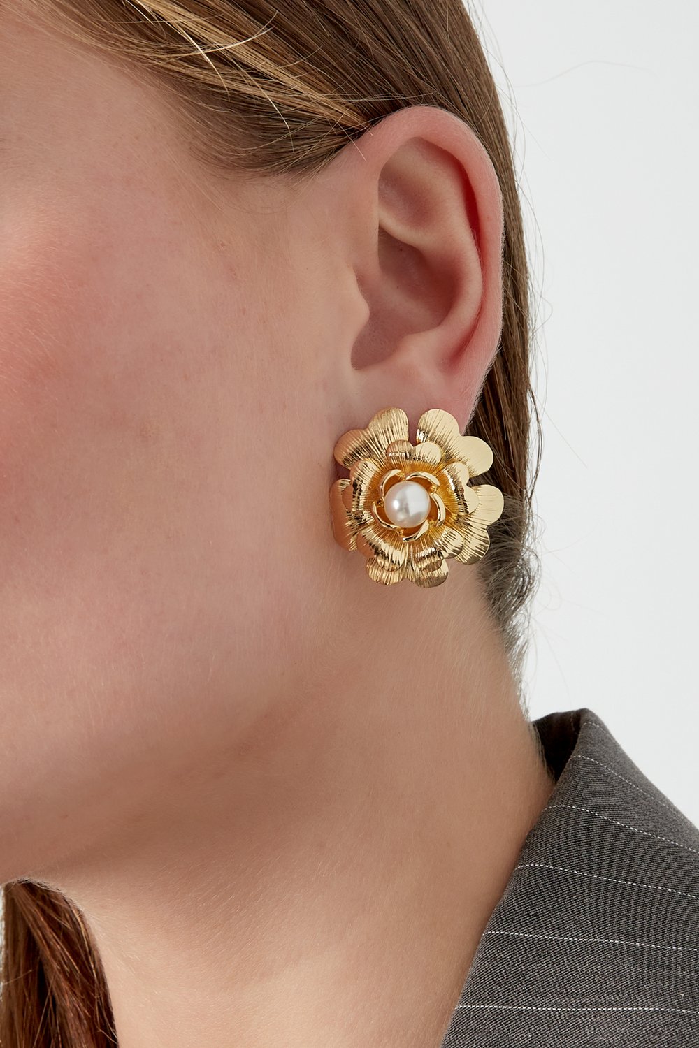 pearly bloom earrings Picture2