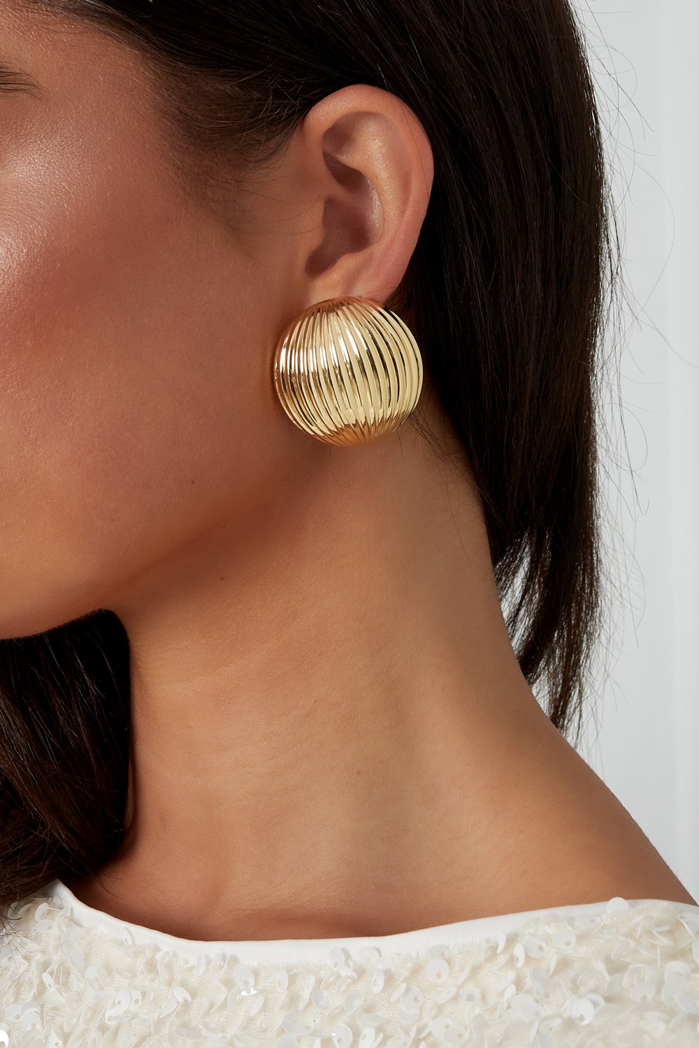chic textured earrings h5Picture3