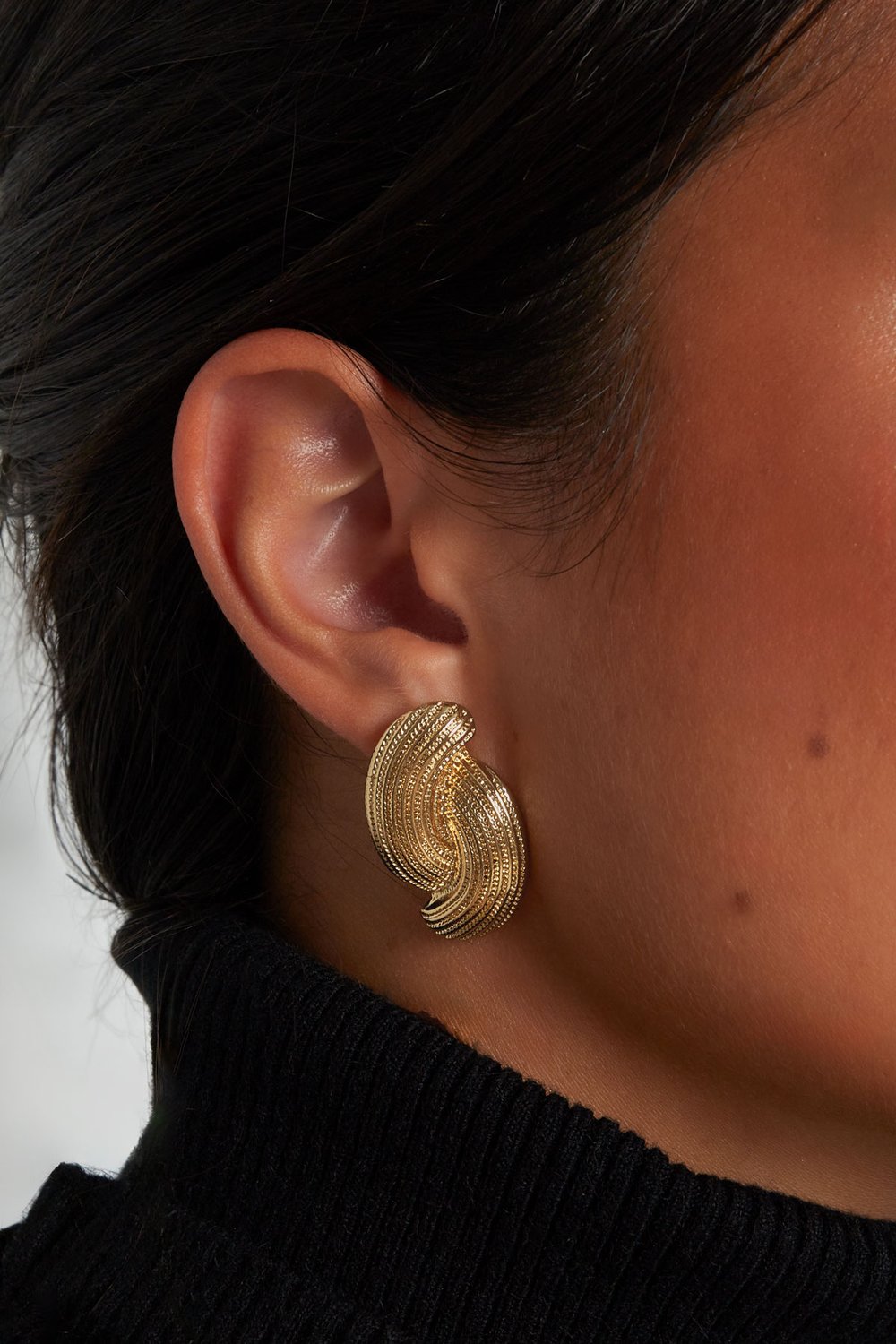 earrings radiant rebel h5Picture3