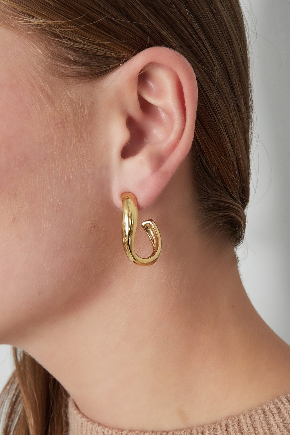 twisted elegance earrings Picture2