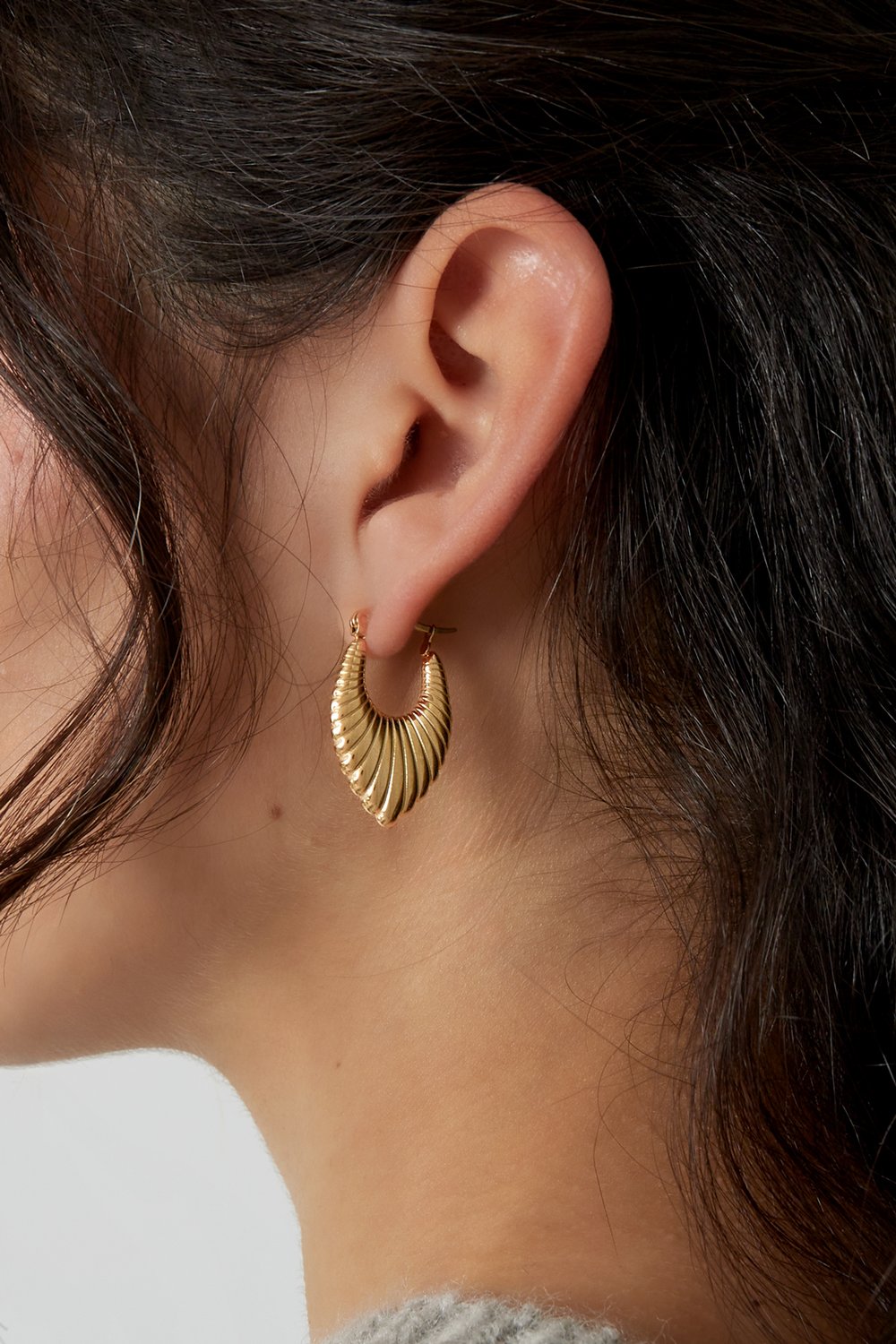 golden crush earrings Picture3