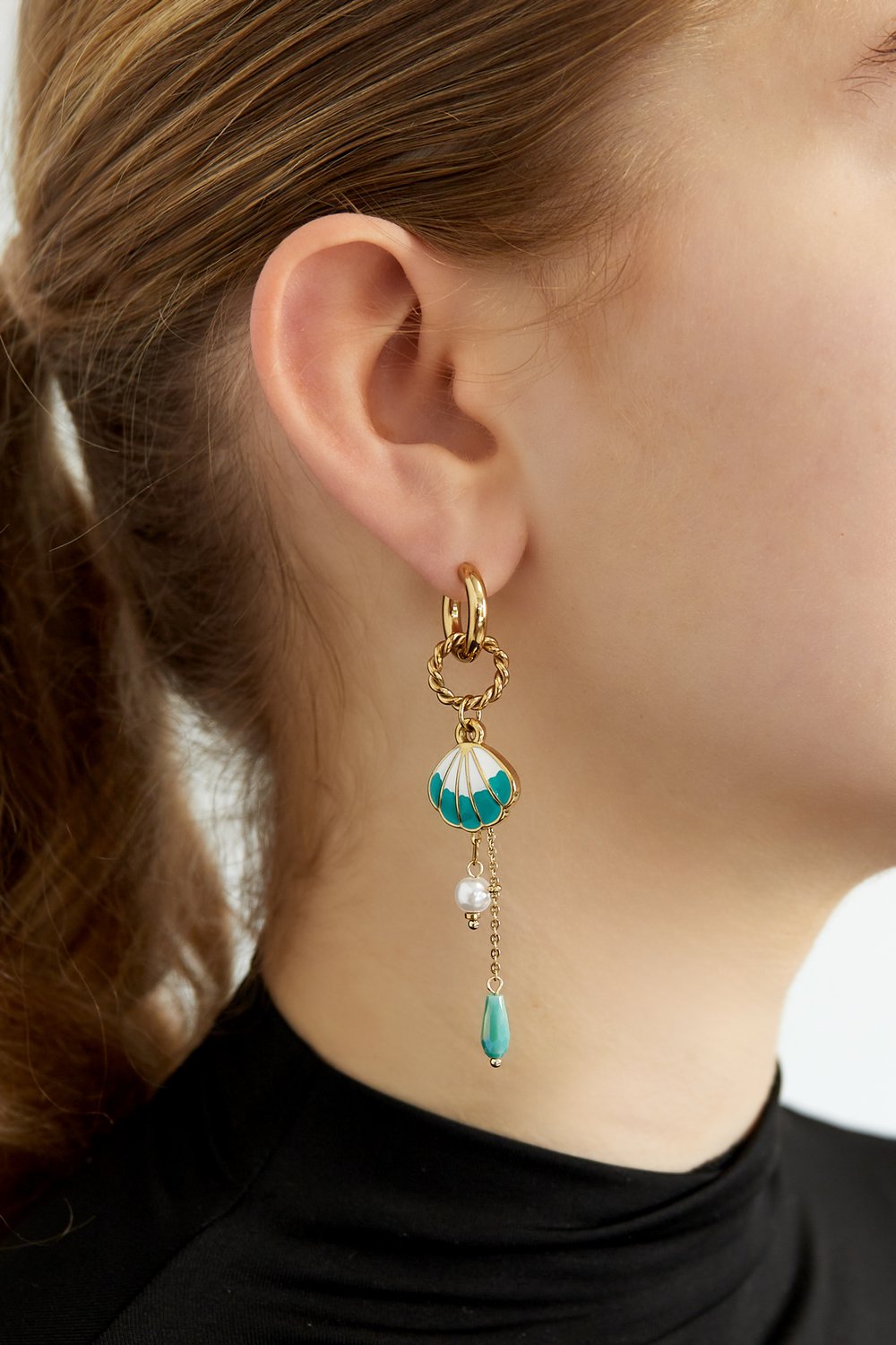 large shell earrings h5Picture2