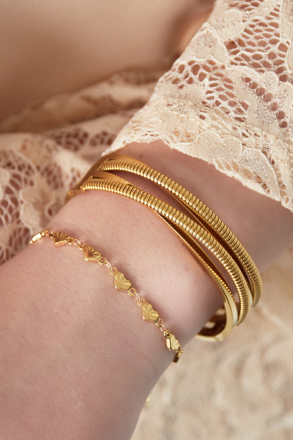 Golden trio Bracelet Picture2