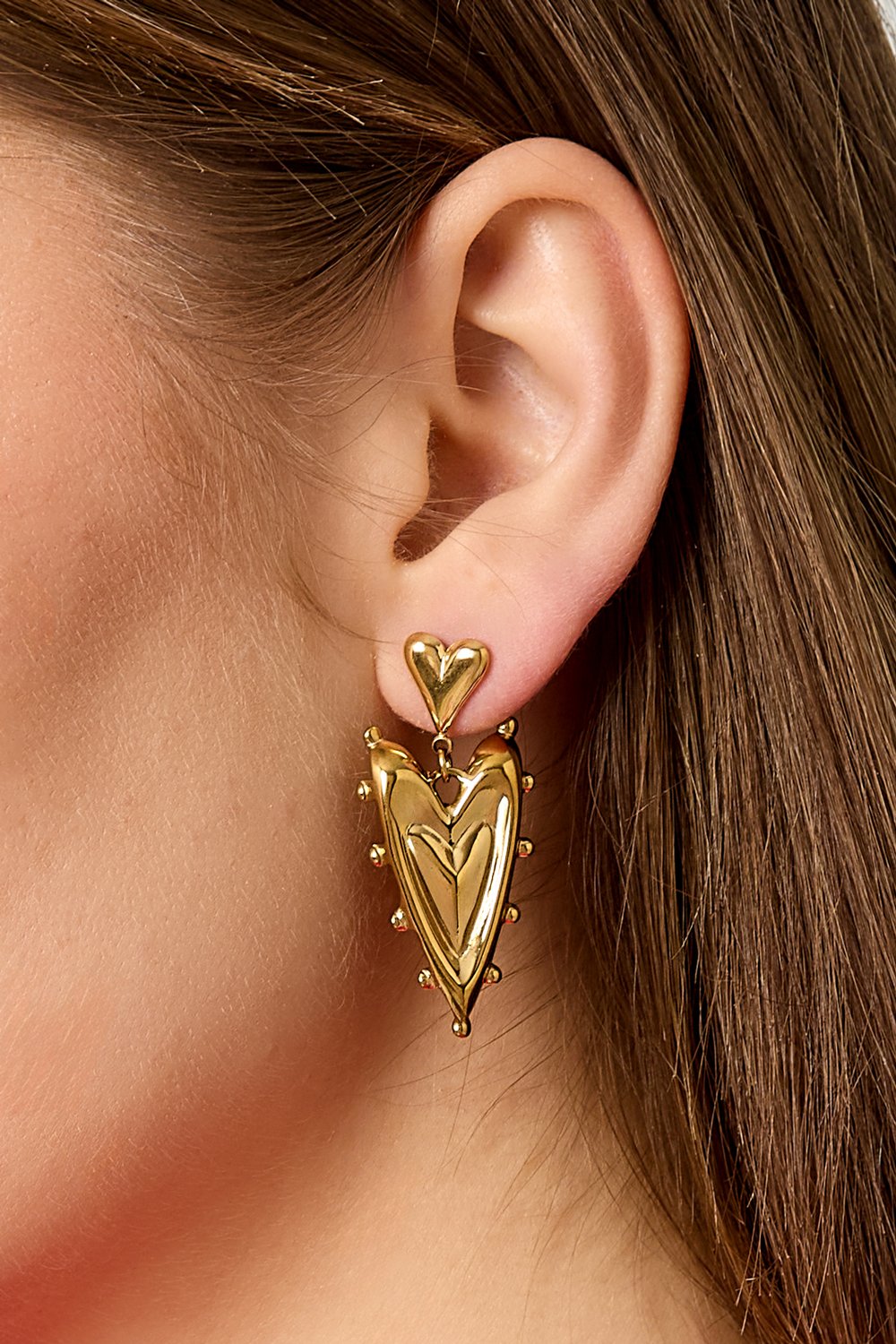 Ohrhänger aus Edelstahl, Herzform, schlicht und elegant, für Damen. Bild3