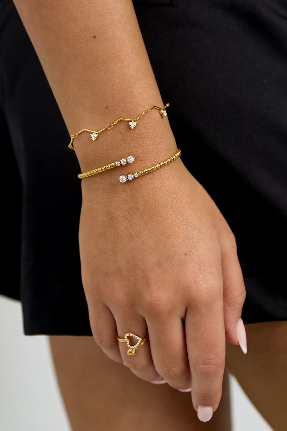 Bracelet with zigzag pattern and stones Picture2