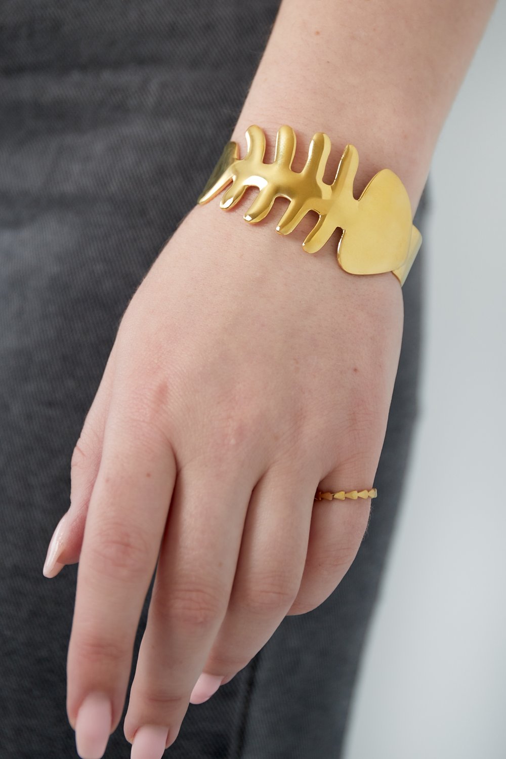 Fish Bangle Picture2