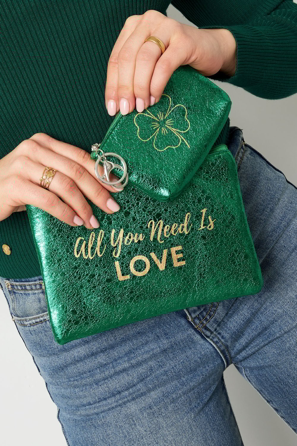 Schminktasche metallic „All you need is love“ – rosa Bild2