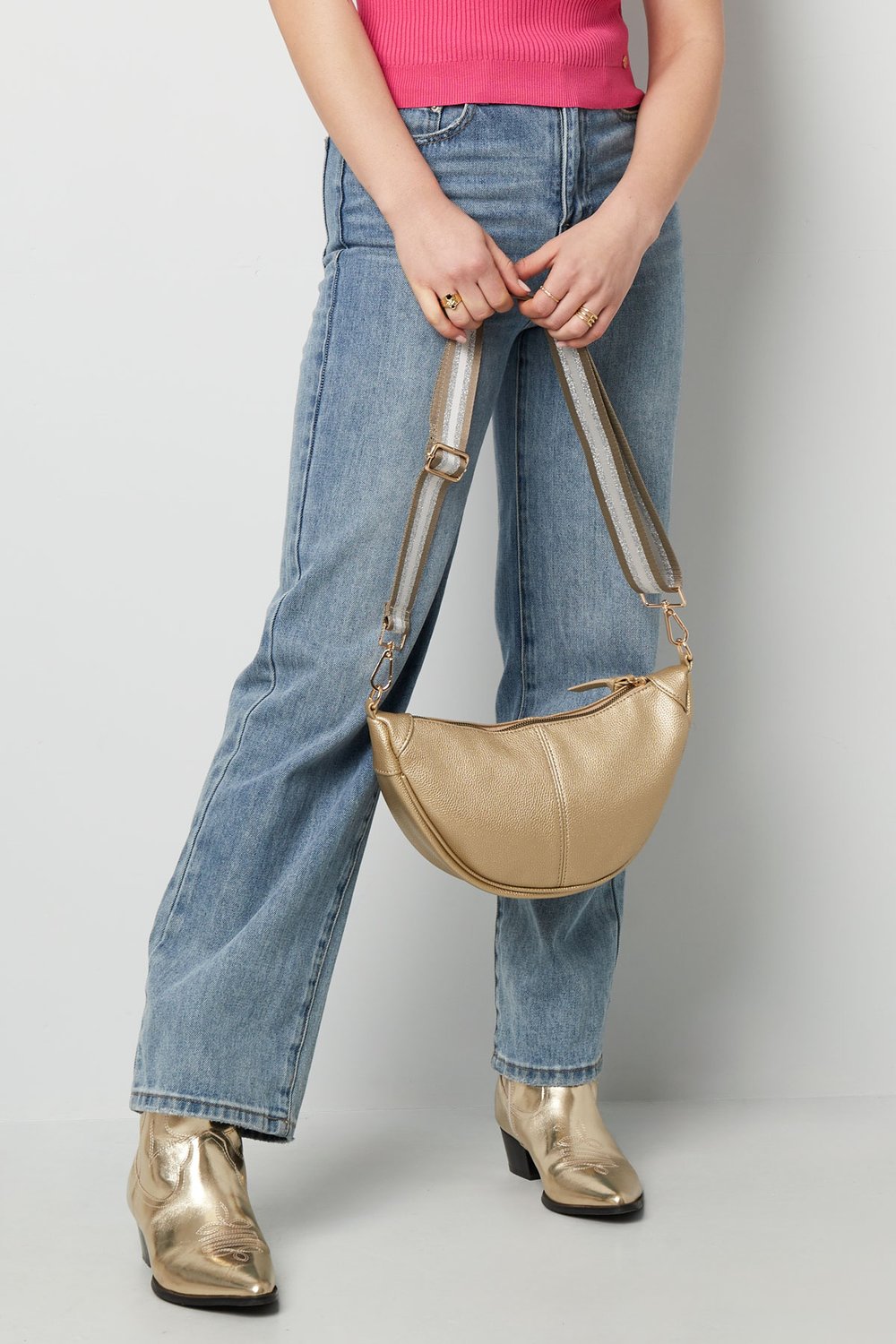 Beuteltasche mit fröhlichem Riemen – Goldfarbe - Goldfarbefarbe Bild2