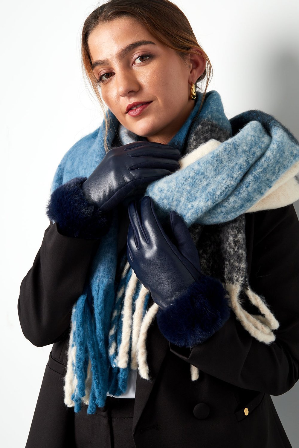 Gloves fluf Picture3