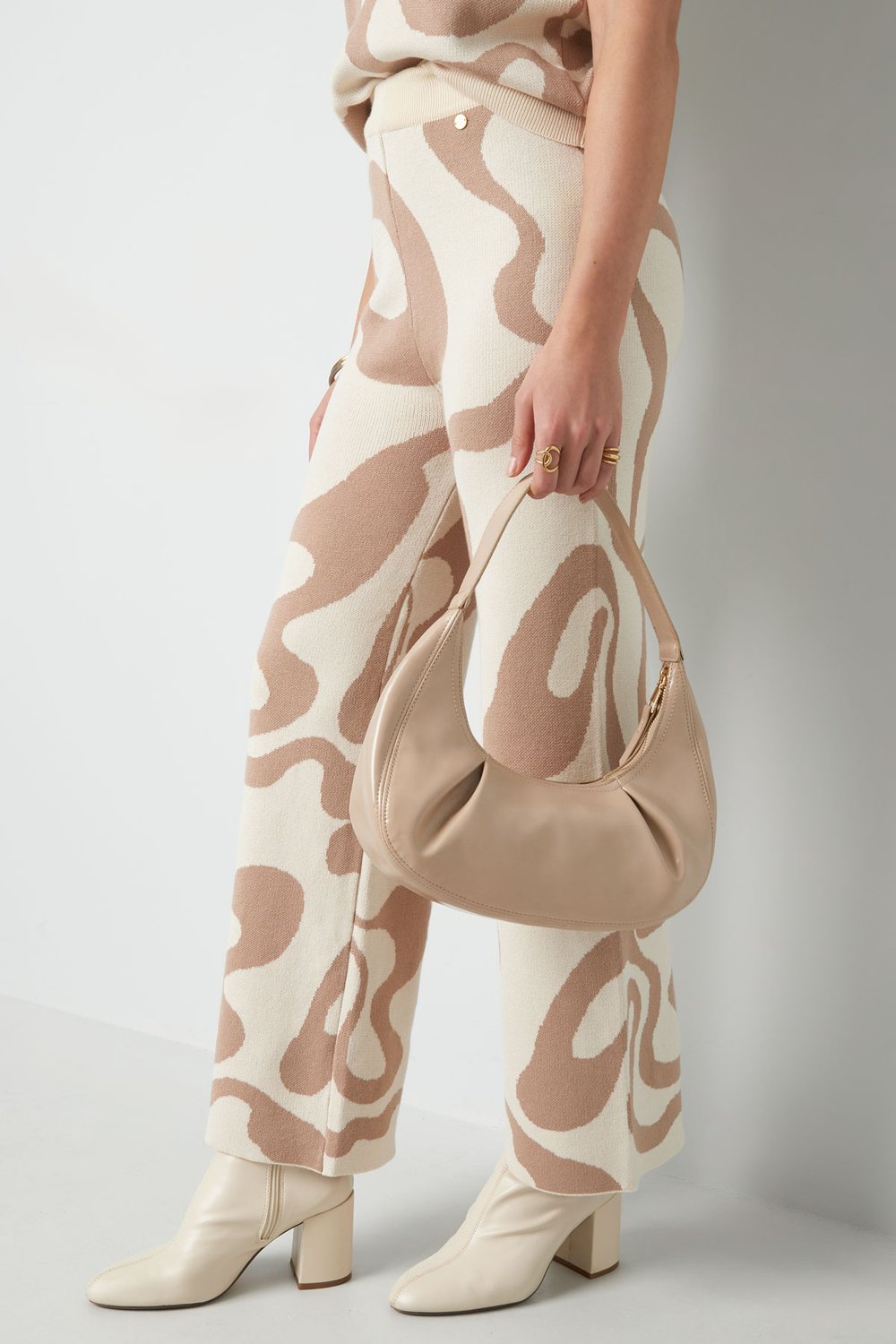 Borsa con pieghe - nera  h5Immagine2