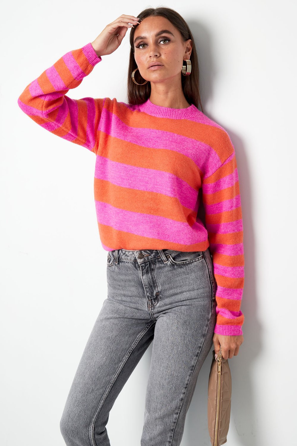 Gestreifter Strickpullover - schwarz und weiß Bild12