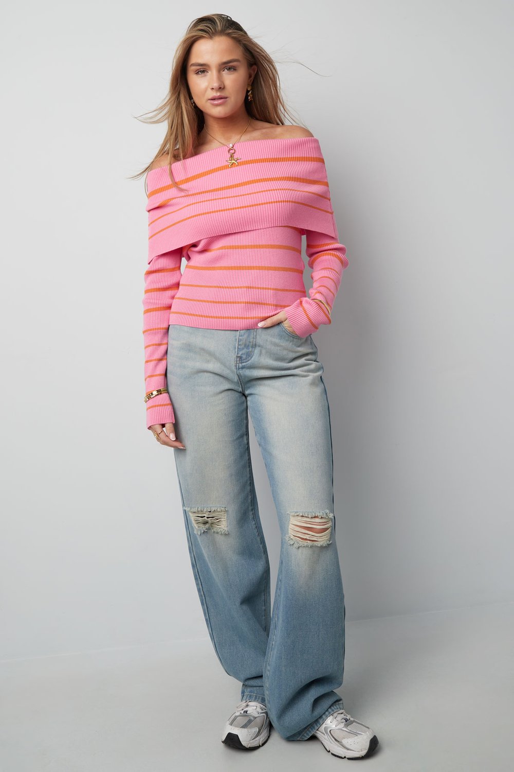 Striped off shoulder top - Black & red Picture7