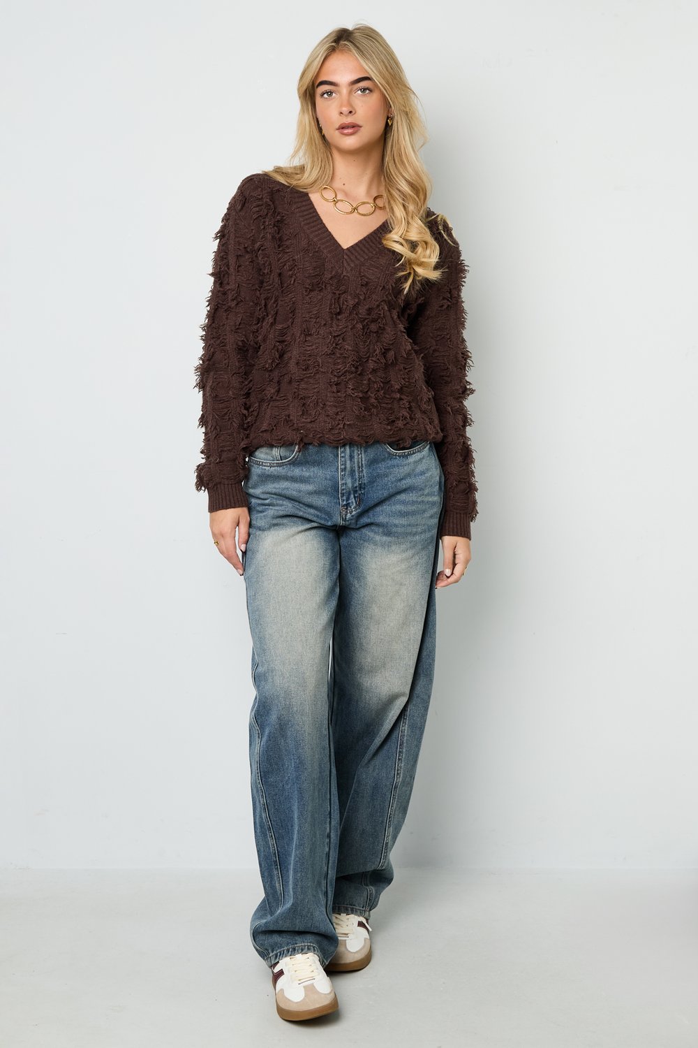 Vneck Fluffy Knit Picture9