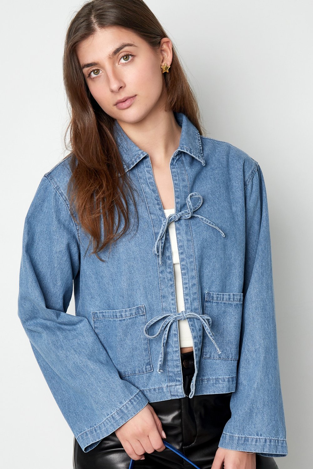 Denim jacket with bows Picture3