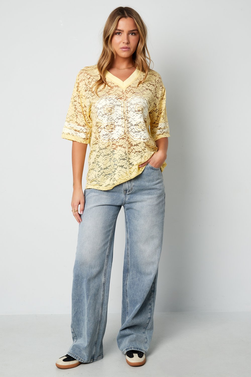 V-Neck Lace American T-shirt Picture13