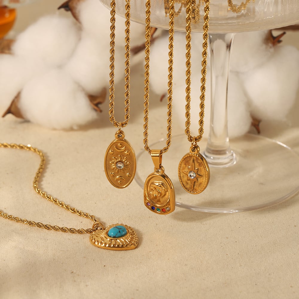 1 piece of fashionable  gold-plated stainless steel twisted chain star and moon pendant necklace for women for daily wear Picture3