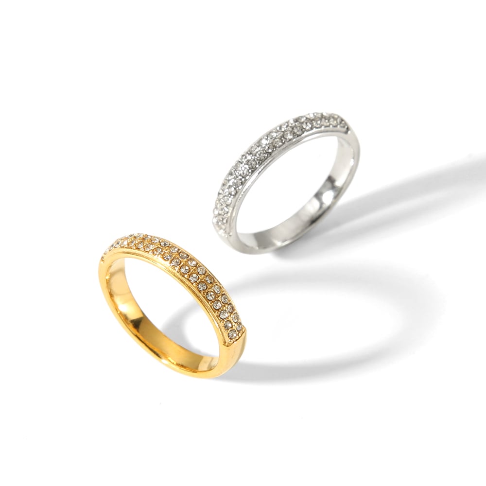 1 simple and stylish  gold-plated stainless steel full diamond ring for women's daily wear Picture6