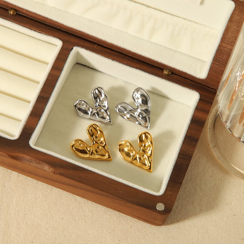 1 pair simple sweet style hammered texture heart shape stainless steel  gold plated women's stud earrings Picture4