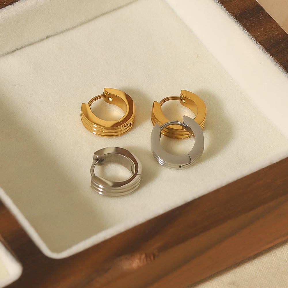 1 pair of simple classic  gold plated stainless steel geometric hoop earrings for women jewelry daily wear Picture4