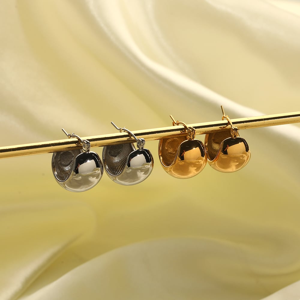 1 pair of simple classic  gold-plated stainless steel polished spherical earrings for women's jewelry for daily wear Picture3