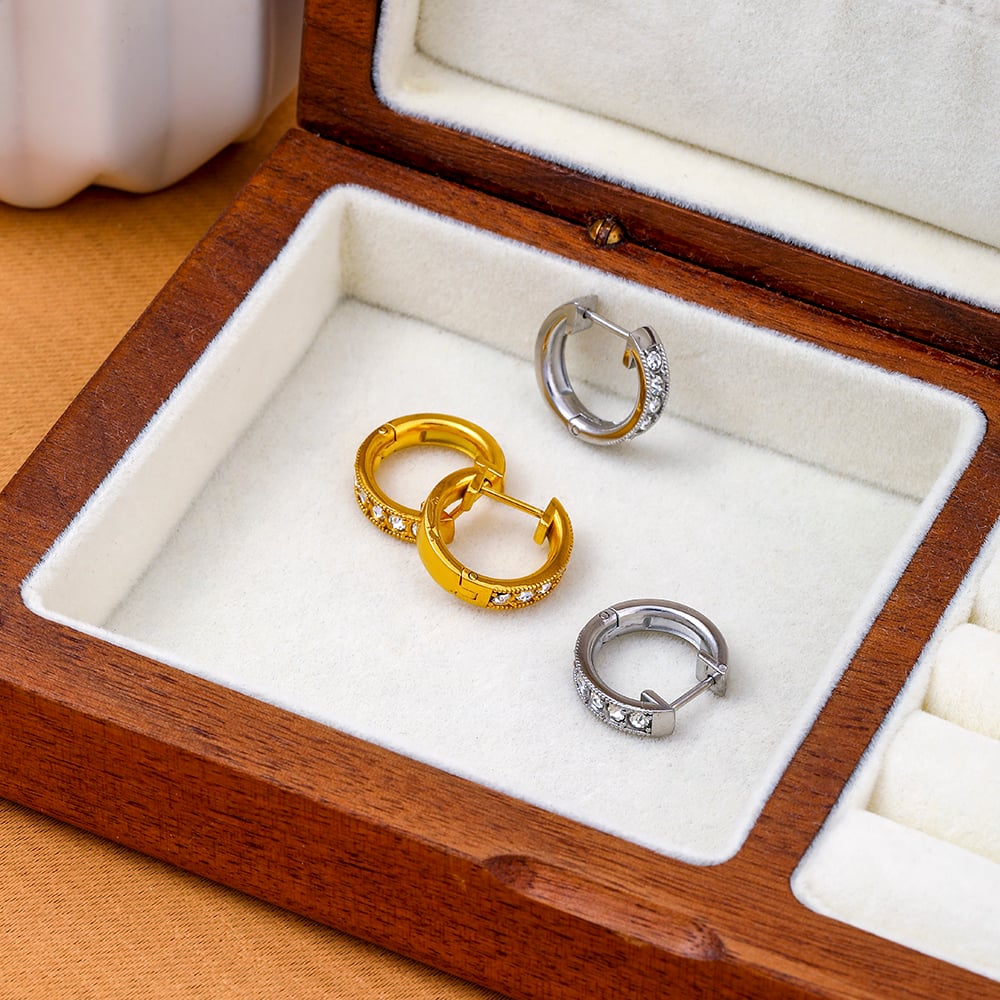 1 pair of stylish and elegant  stainless steel dot diamond hoop earrings for women daily jewelry Picture3