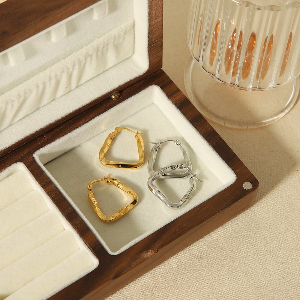 1 pair of simple and fashionable  gold-plated stainless steel irregular geometric hoop earrings for women's jewelry for daily wear Picture4