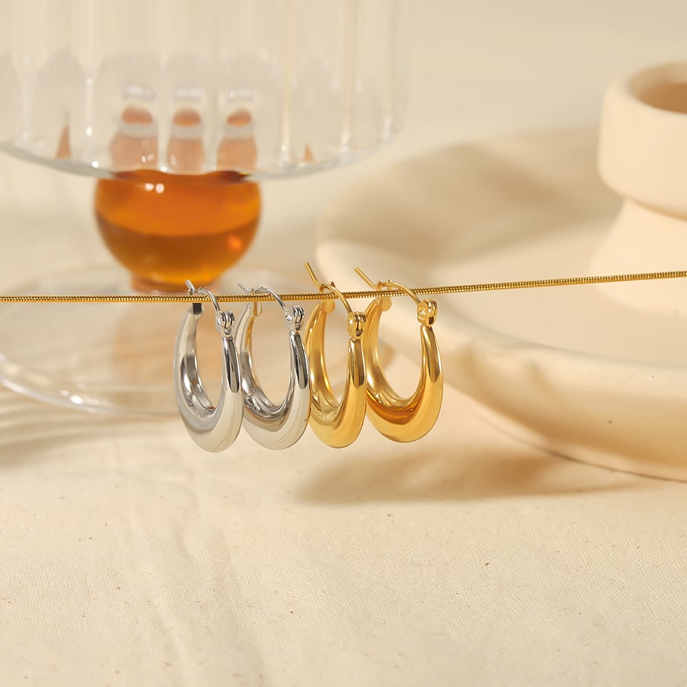 1 pair of classic fashion  gold-plated stainless steel polished solid earrings for women for daily wear Picture4