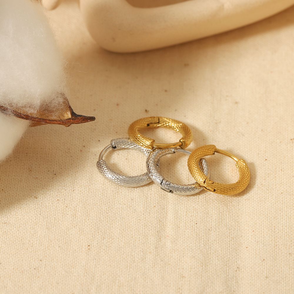 1 pair of simple and fashionable  gold-plated stainless steel geometric diamond pattern earrings for women's jewelry for daily wear Picture4