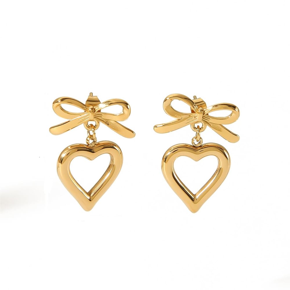 1 Paar Simple Series Klassische Herz-Ohrstecker aus Edelstahl mit 18 Karat Vergoldung für Damen Bild5